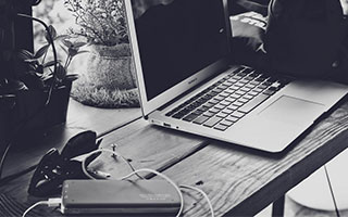 开云部门-一场大胜！卡尔采夫补时长途奔袭单刀破门，本场传射建功