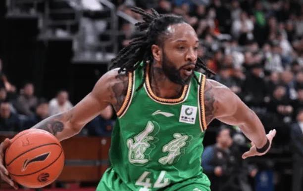 开云官方-失望透顶！辽篮输青岛尴尬画面曝光 威尔斯没握手直接回更衣室