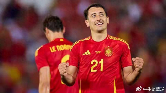 下载开云-西班牙摊牌了！世界杯首发就这阵容？德帅的底气藏不住了|中锋|奥亚萨瓦尔|西蒙·罗尔费斯|德拉富恩特|乌奈-西蒙_新浪体育_新浪新闻